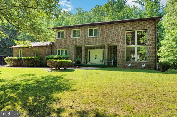 8009 POPLAR HILL DR,  Clinton,  MD 20735