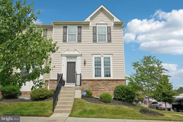 9 WASHINGTON SQ, Spring City, PA 19475