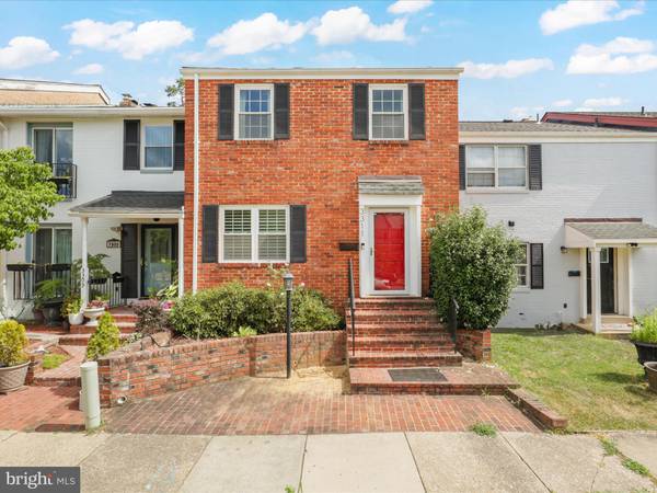 3311 ARDLEY CT, Falls Church, VA 22041