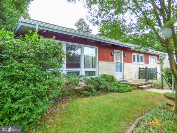 2444 LOGAN RD, York, PA 17408