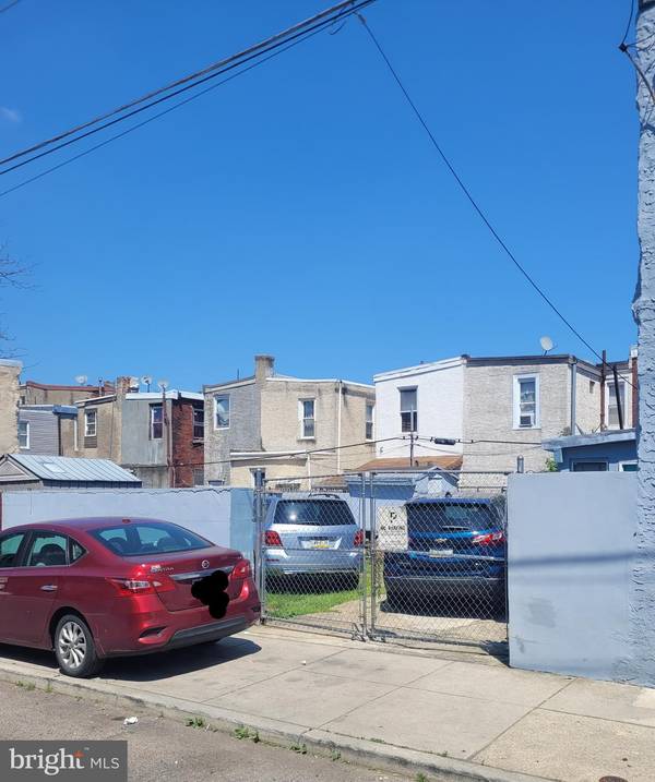 Philadelphia, PA 19133,2431-35 N LEITHGOW ST