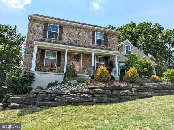 Walnutport, PA 18088,4889 COATBRIDGE LN