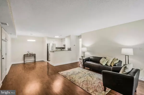 Alexandria, VA 22310,6918 MARY CAROLINE CIR #6918C