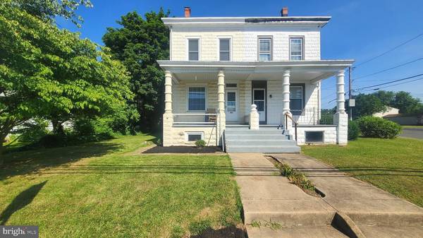 505 POTTSTOWN AVE, Pennsburg, PA 18073