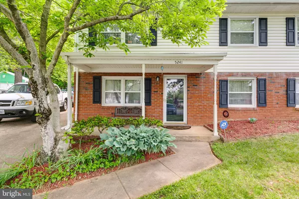 Woodbridge, VA 22193,5241 MECKON CT