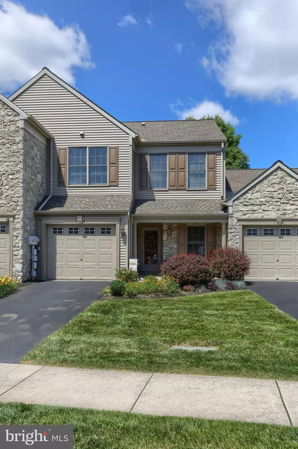 Hummelstown, PA 17036,1908 LIMESTONE DR