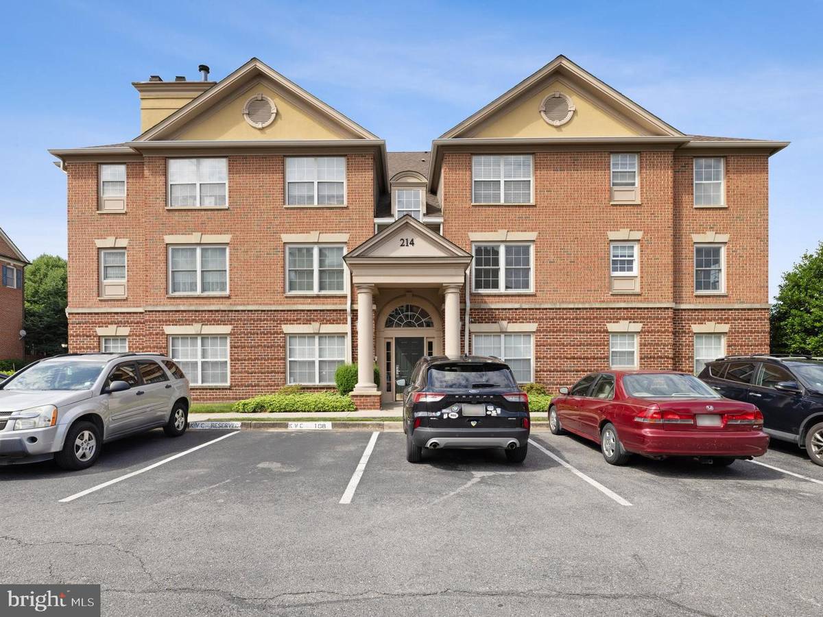 Gaithersburg, MD 20878,214 RIDGEPOINT PL #214-24