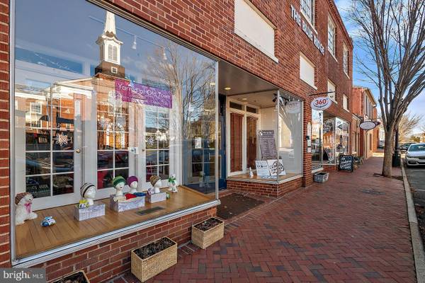 Warrenton, VA 20186,92 MAIN #SUITE 202-6