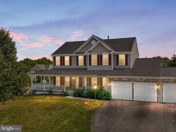 300 SWAN POINT CT,  Purcellville,  VA 20132