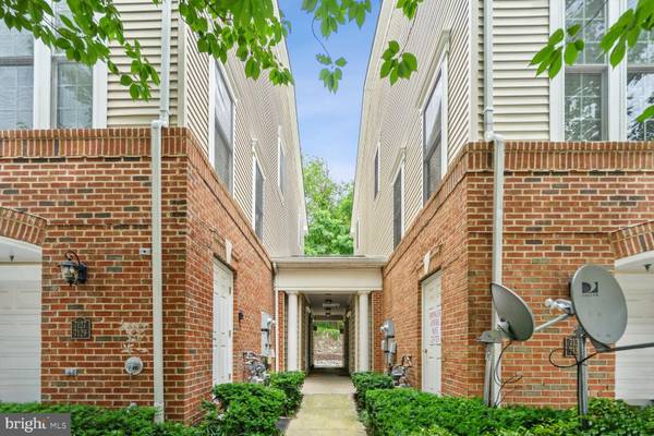 7127 MASON GROVE CT #11, Alexandria, VA 22306