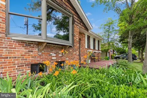 Cherry Hill, NJ 08034,818 JOHNS RD