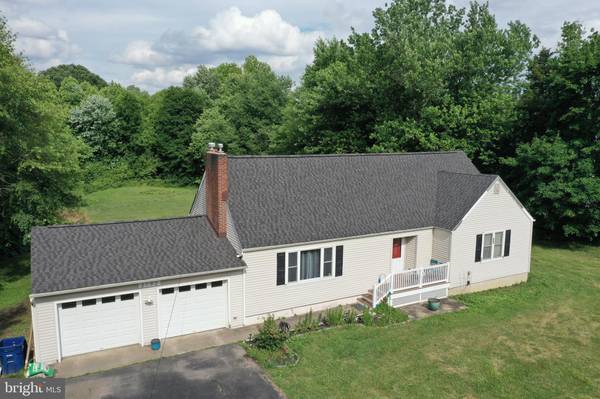 2192 HEDDING RD, Columbus, NJ 08022