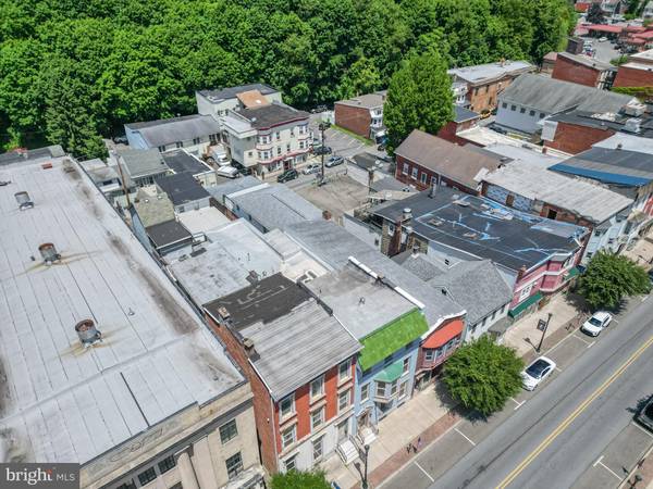 Tamaqua, PA 18252,131 W BROAD ST