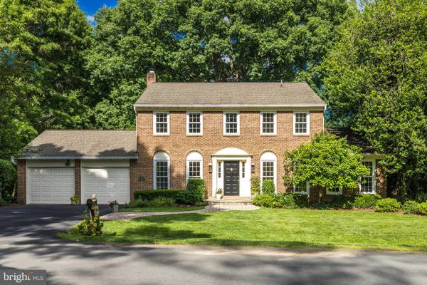 1207 MEADOW GREEN LN, Mclean, VA 22102