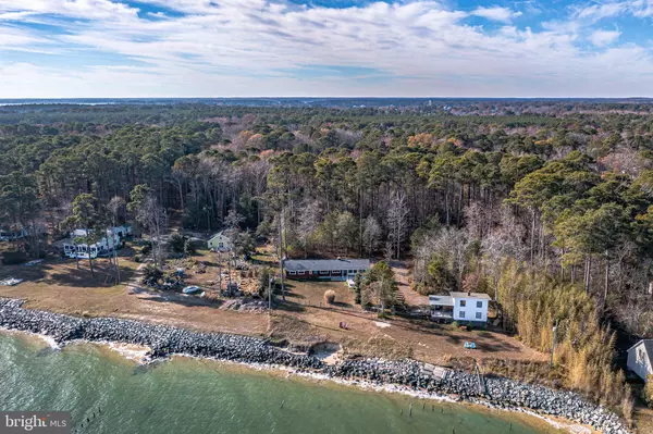 Reedville, VA 22539,571 CHESAPEAKE BEACH RD