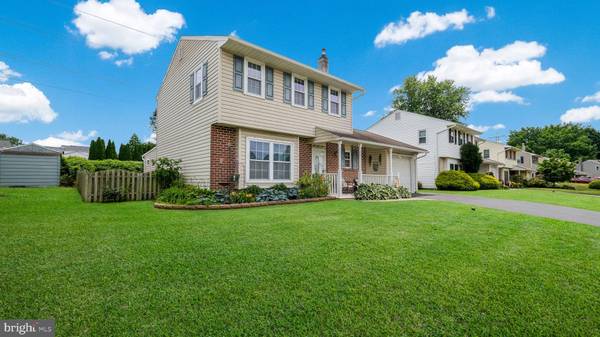 6063 EDGE AVE, Bensalem, PA 19020