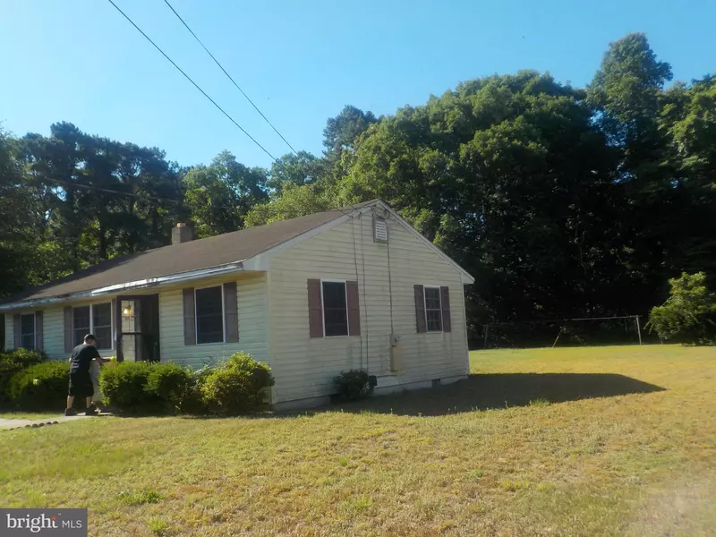 404 SWAN RD, Salisbury, MD 21801