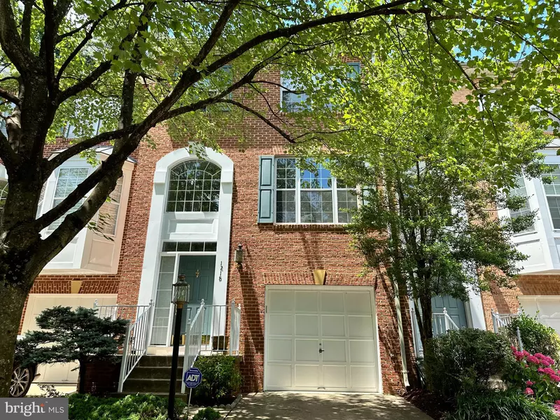 1218 WILD HAWTHORN WAY, Reston, VA 20194