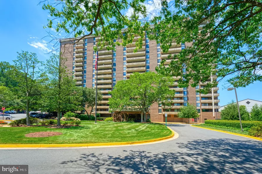 1800 OLD MEADOW RD #904, Mclean, VA 22102