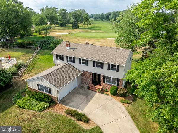 158 GOLF LA, Mount Laurel, NJ 08054