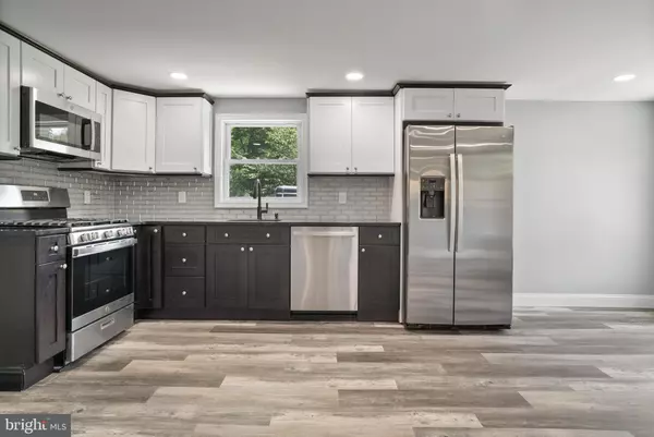 417 VICTORIA PL Lindenwold, NJ 08021