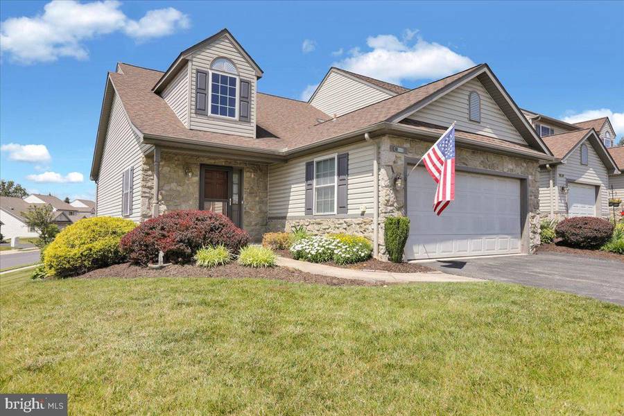 110 GANTZ MDWS, Mount Joy, PA 17552