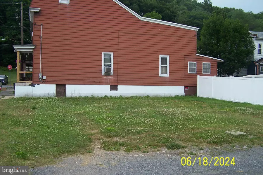 0 N RAILROAD ST, Tamaqua, PA 18252