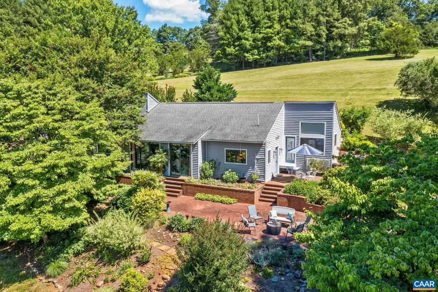 451 RAINBOW RIDGE RD, Faber, VA 22938