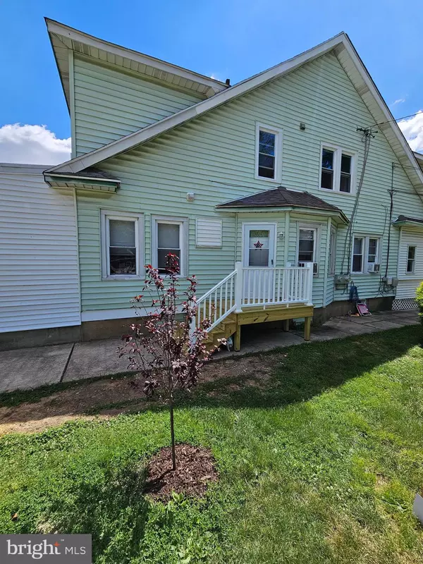 2 N RIDGEWAY AVE, Glenolden, PA 19036