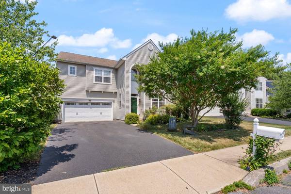 201 EISENHOWER LN, Collegeville, PA 19426