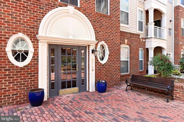 5116 DONOVAN DR #307, Alexandria, VA 22304