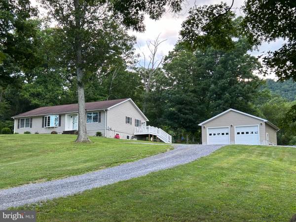 2875 POOR HOUSE RD, Martinsburg, WV 25403