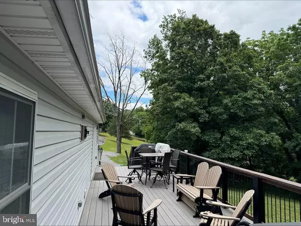 Franklin, WV 26807,137 SKY VIEW LN