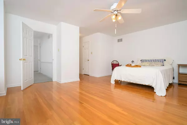 240 YORKMINSTER RD #1307D West Chester, PA 19382