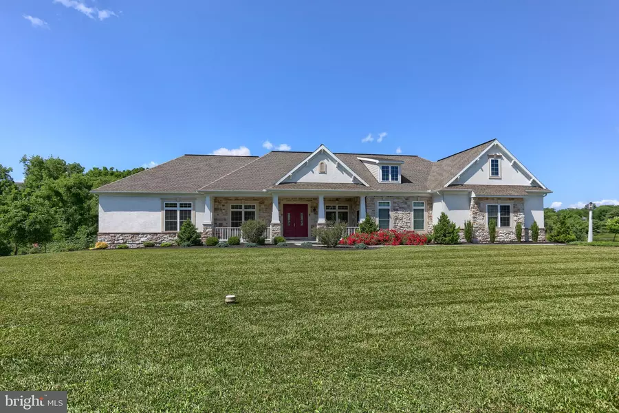 125 WILLOW CREEK LN, Hummelstown, PA 17036