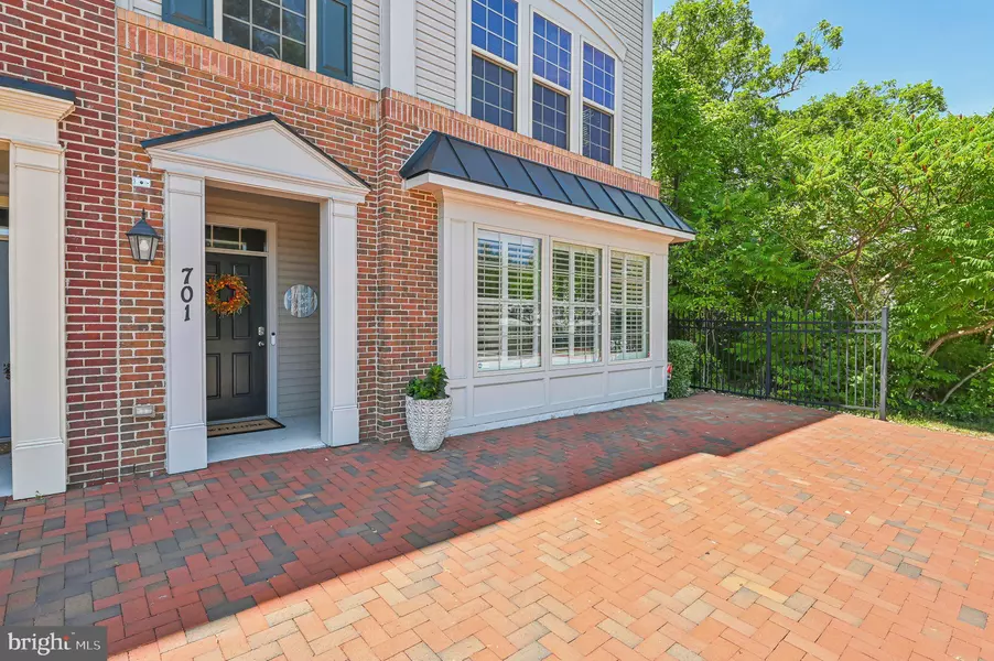 701 SKIPPERS LN, Annapolis, MD 21401