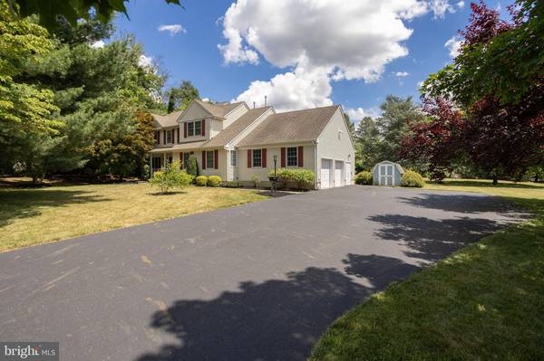 88 RICHARDSON RD, Robbinsville, NJ 08691