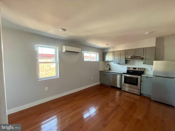 Philadelphia, PA 19139,4508 WALNUT ST #404