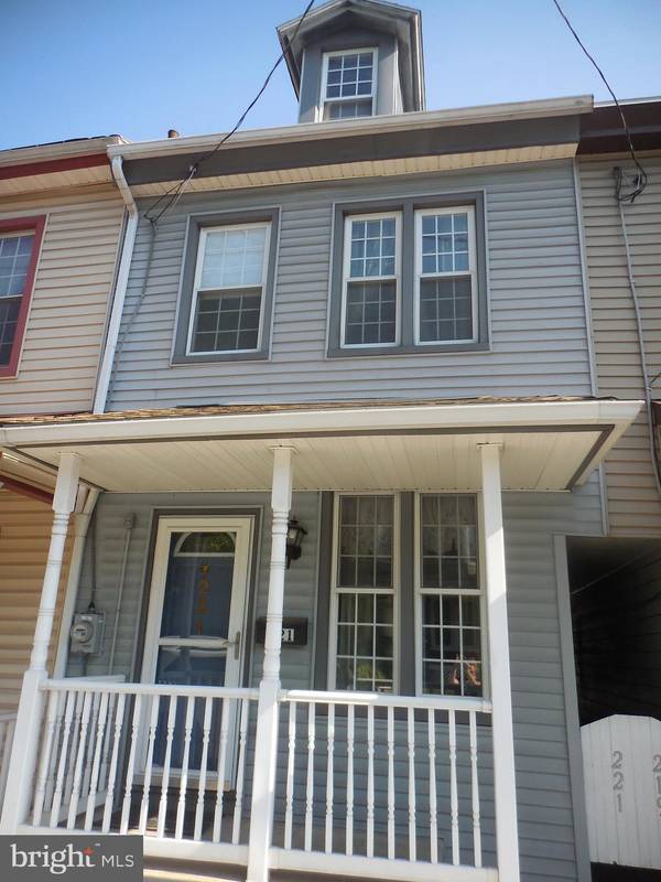 221 WALNUT ST, Lebanon, PA 17042