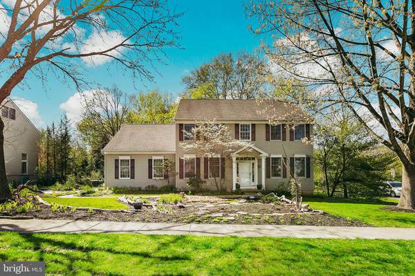 2008 AUTUMN RIDGE RD, Macungie, PA 18062