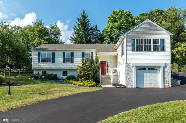 1425 PARKLAND RD, Coopersburg, PA 18036