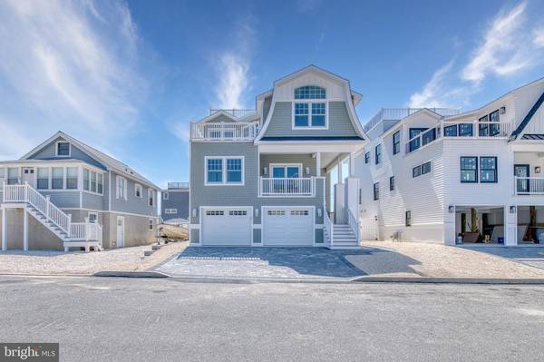 53 N 12TH ST, Surf City, NJ 08008