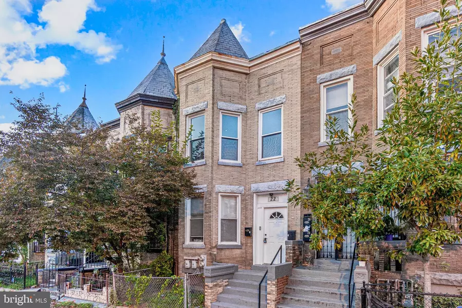 22 TODD PL NE, Washington, DC 20002