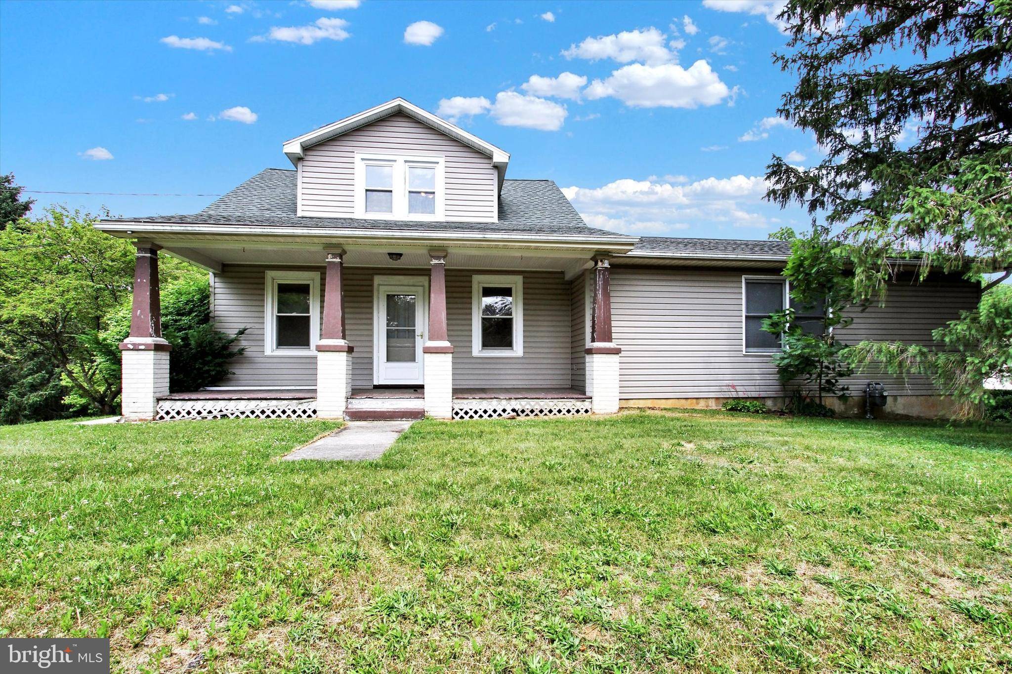 1064 BALTIMORE PIKE, Gettysburg, PA 17325