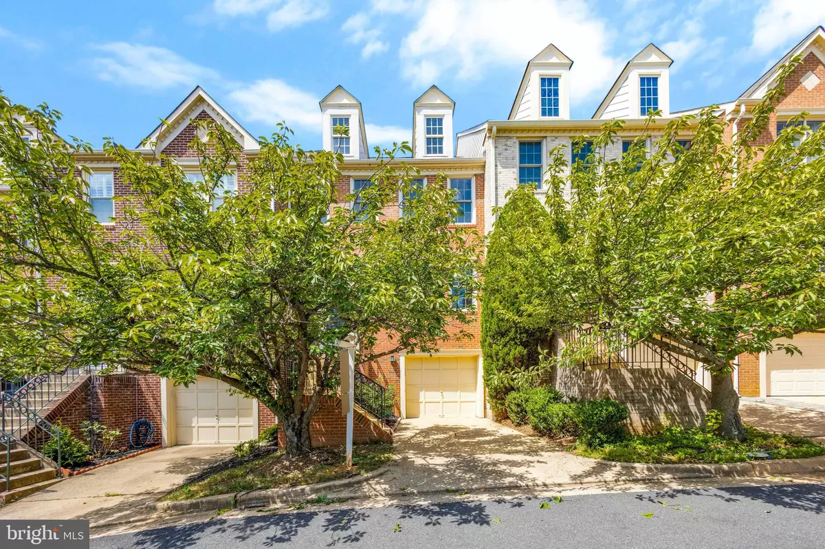 Alexandria, VA 22314,1109 QUAKER HILL CT