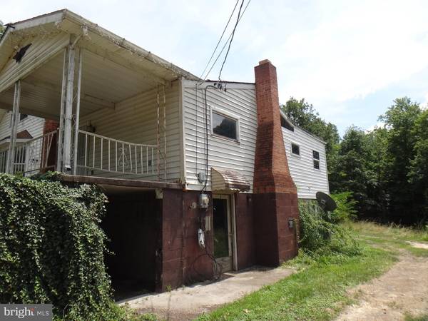 Ridgeley, WV 26753,90 OAKMAN LN