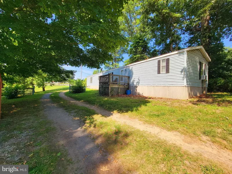 6782 HEDGESVILLE RD, Hedgesville, WV 25427