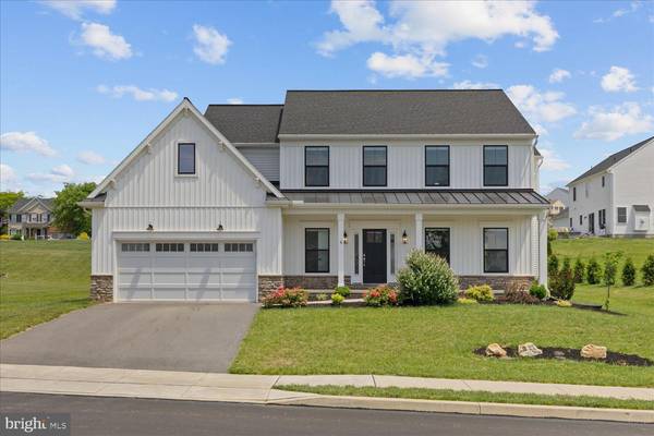 Stevens, PA 17578,5 REIN DR