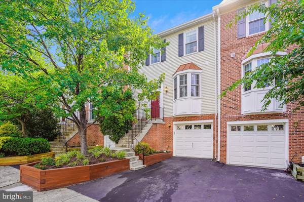 8511 BLUE BIRD WOODS CT, Lorton, VA 22079