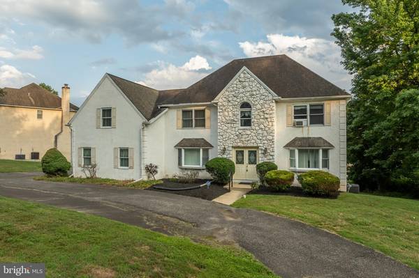 Huntingdon Valley, PA 19006,3323 MANOR RD